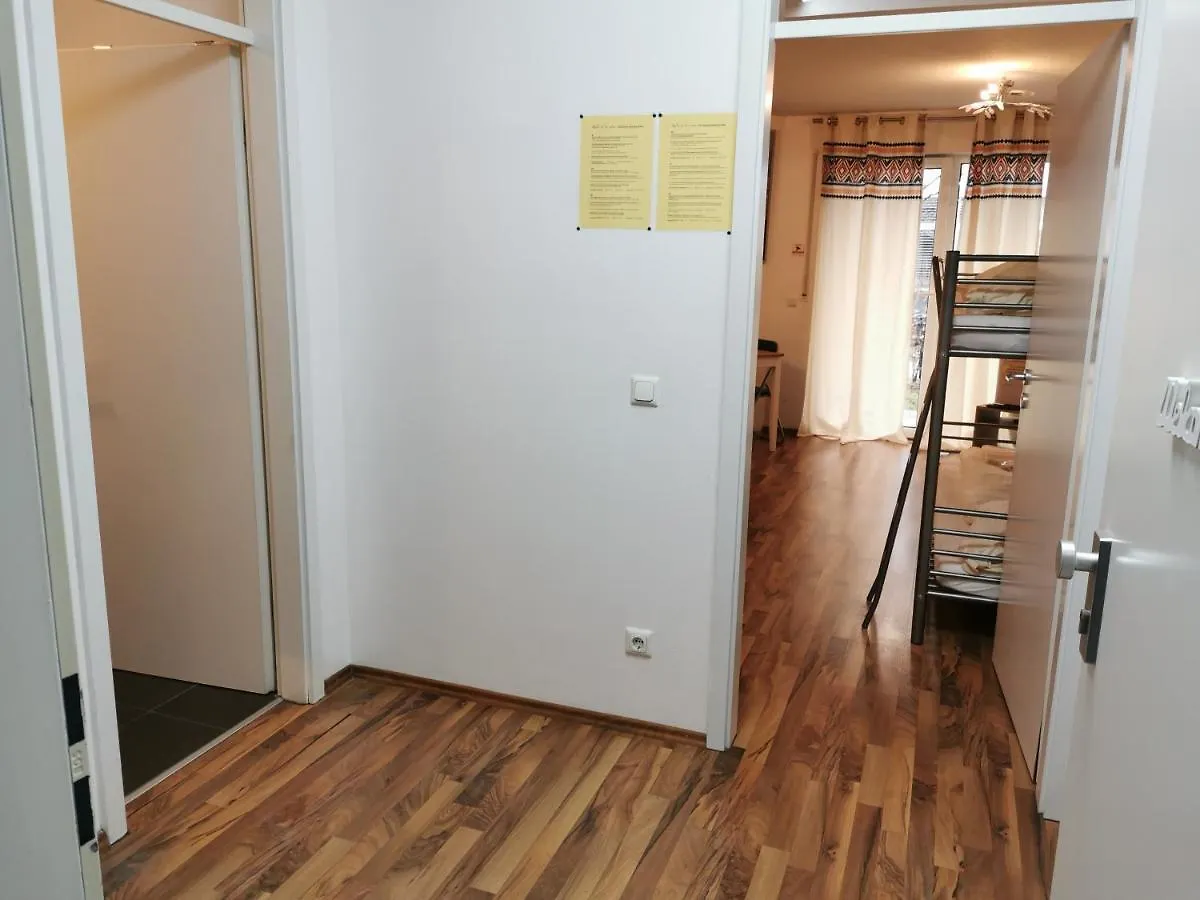 Apartment Ferienwohnung Kn Kahtan Boarding House München Deutschland